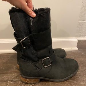 COPY - Women’s UGGS size 9 - last season
